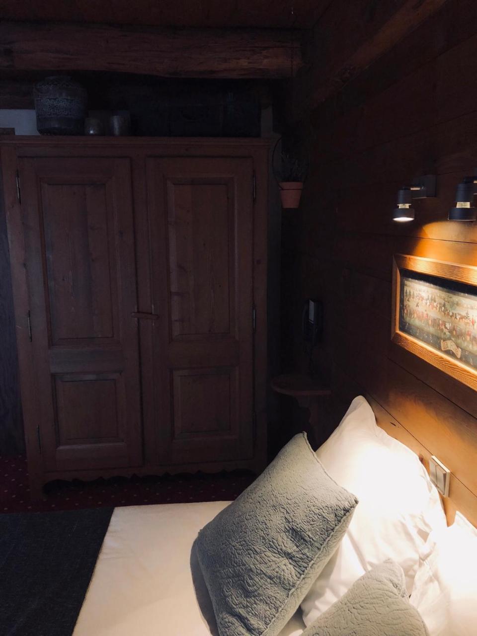 Le Coin Savoyard Hotel กงบลู ภายนอก รูปภาพ