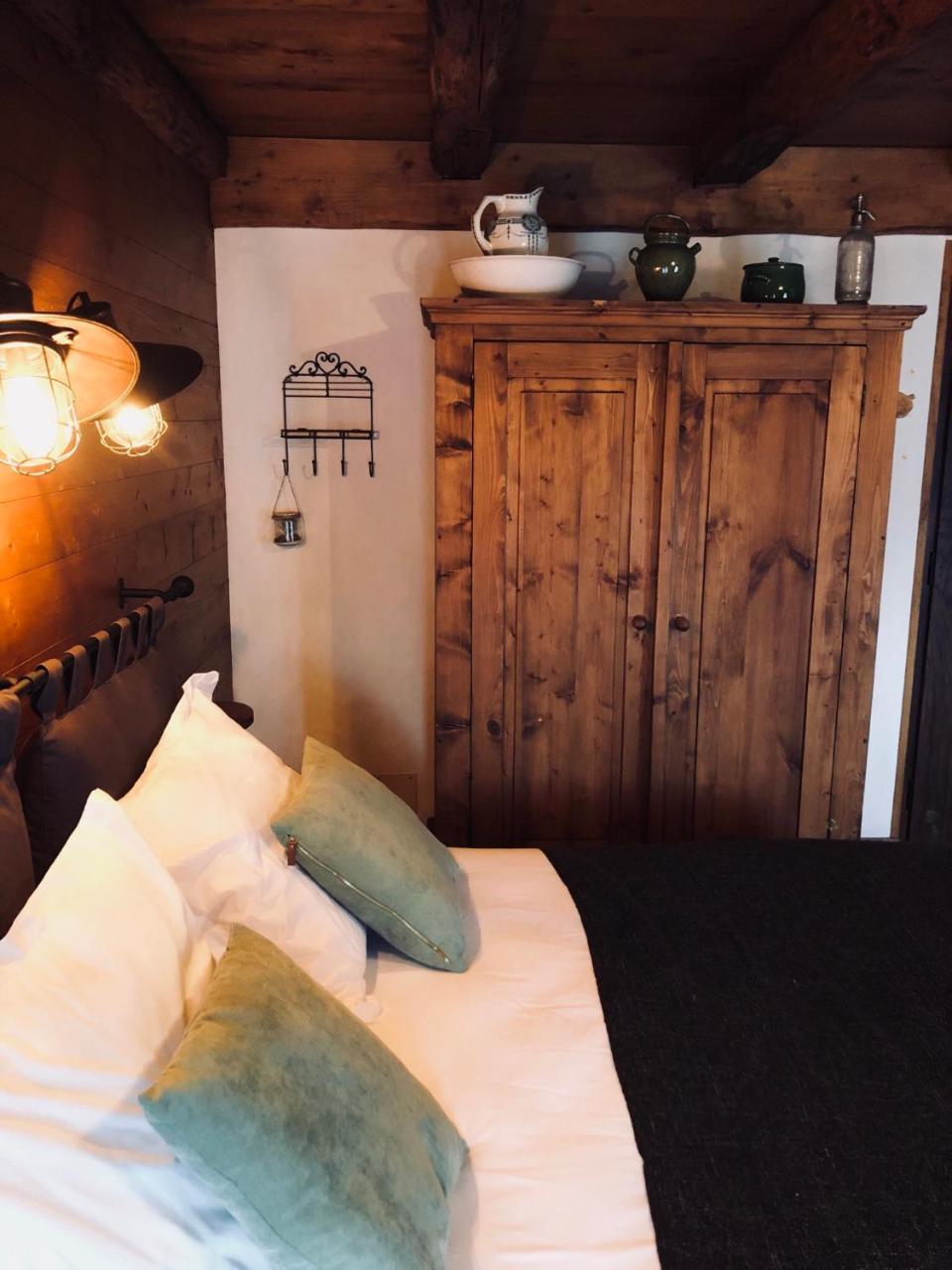 Le Coin Savoyard Hotel กงบลู ภายนอก รูปภาพ