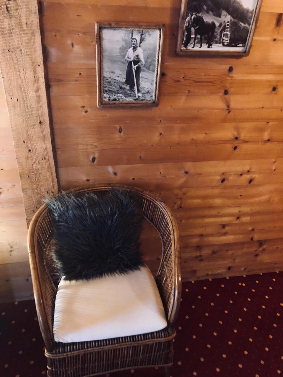 Le Coin Savoyard Hotel กงบลู ภายนอก รูปภาพ