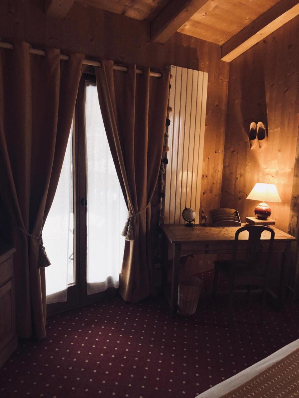 Le Coin Savoyard Hotel กงบลู ภายนอก รูปภาพ