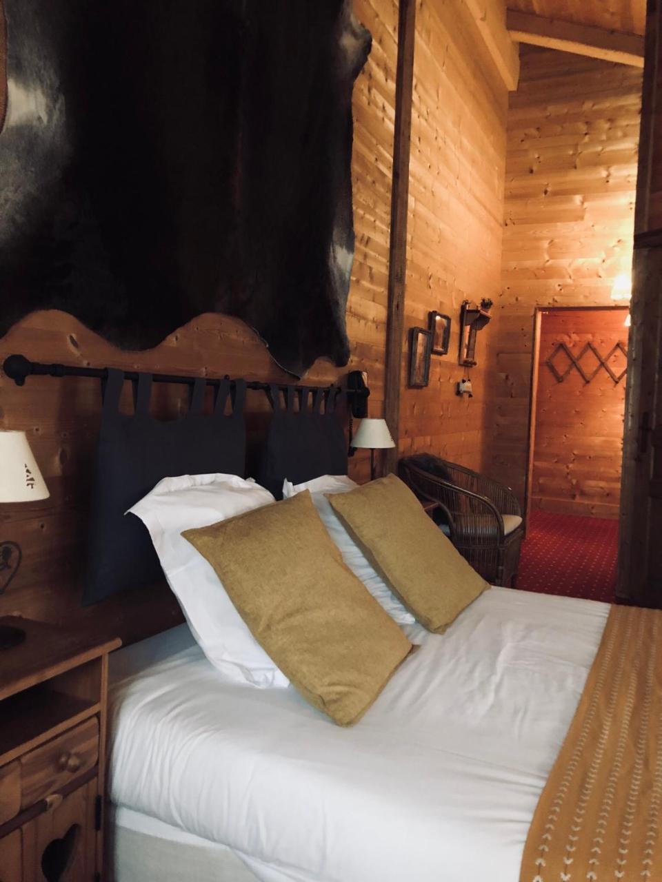 Le Coin Savoyard Hotel กงบลู ภายนอก รูปภาพ